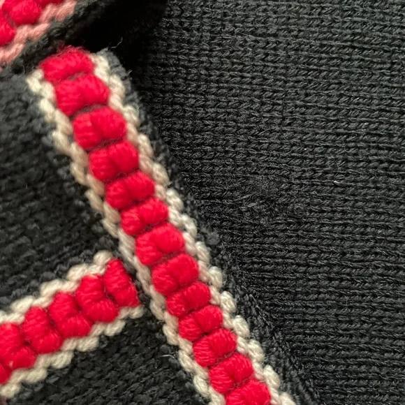 YES, it’s a RARE VINTAGE Obermeyer Ski Sweater! - Picture 9 of 9